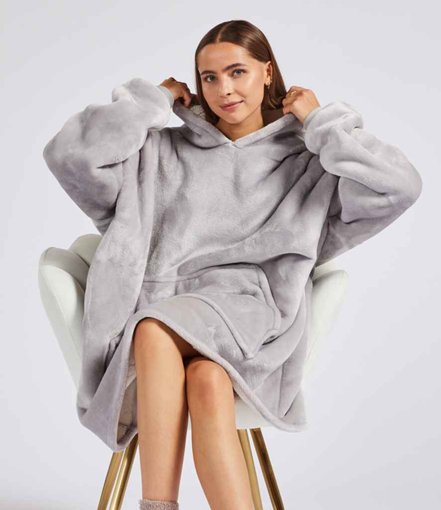 Brand Lab Oversized Hooded Blanket - PenCarrie